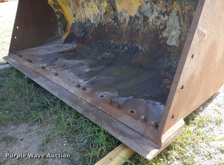 image for item DQ6971 Komatsu WA380-5L wheel loader bucket