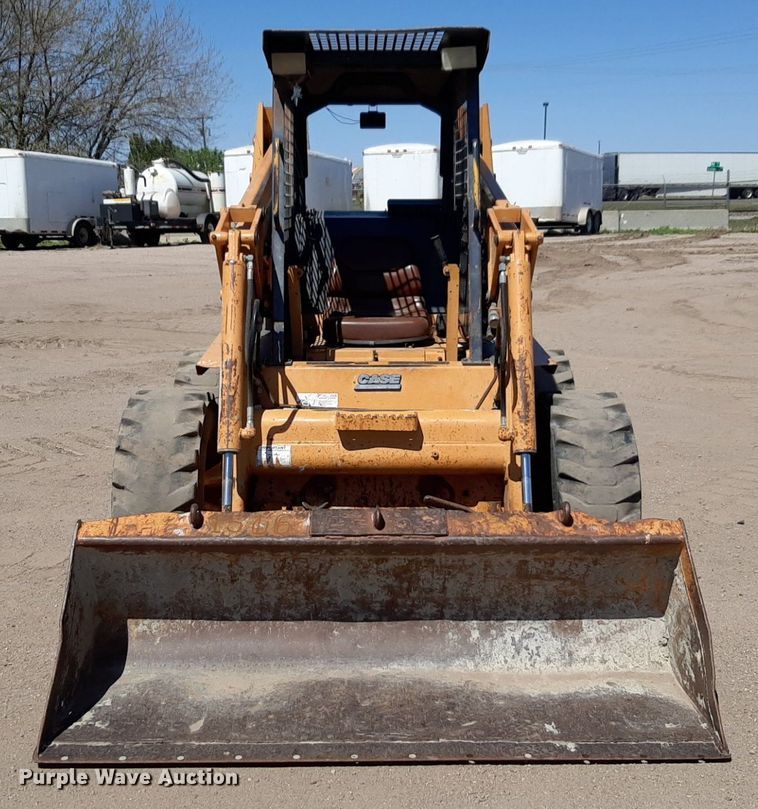 image for item DQ6972 2001 Case 1845C skid steer loader