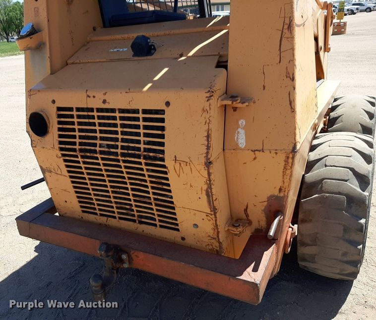 image for item DQ6972 2001 Case 1845C skid steer loader