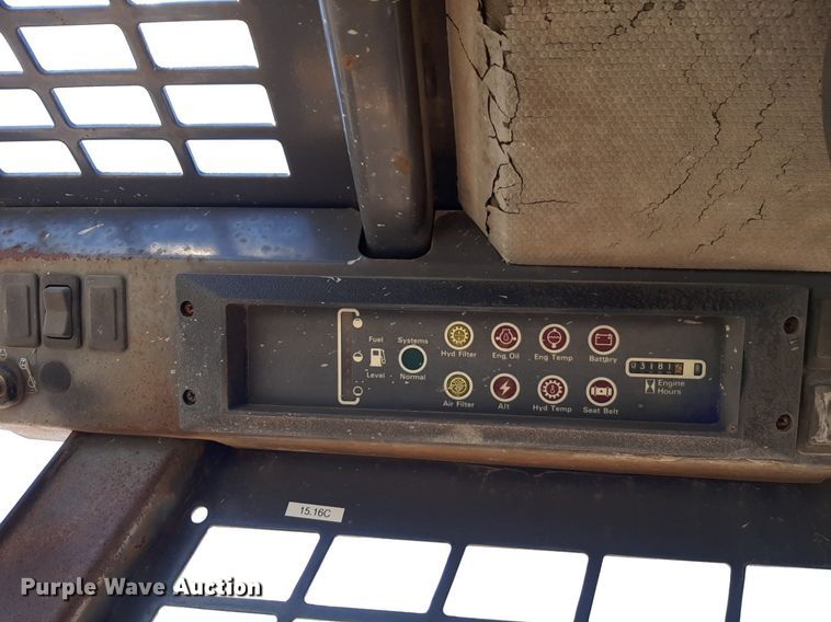 image for item DQ6972 2001 Case 1845C skid steer loader