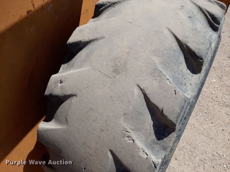 image for item DQ6972 2001 Case 1845C skid steer loader