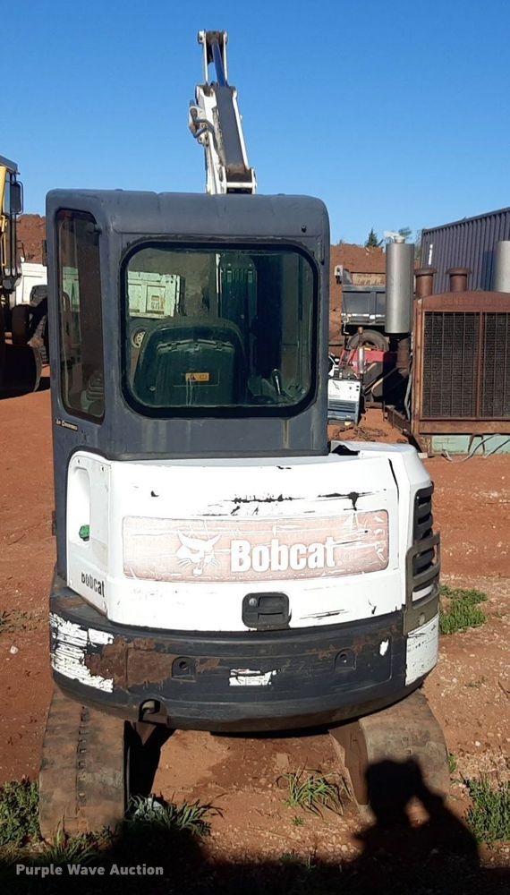 image for item DQ6999 2011 Bobcat E32 mini excavator