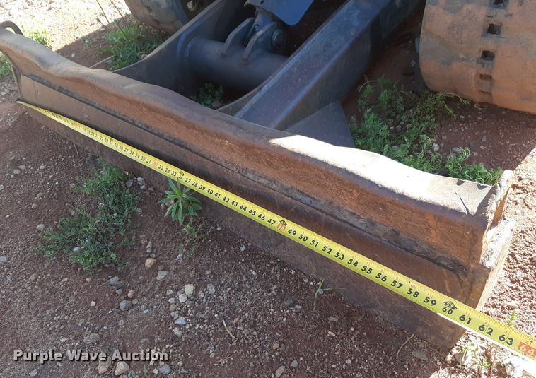 image for item DQ6999 2011 Bobcat E32 mini excavator