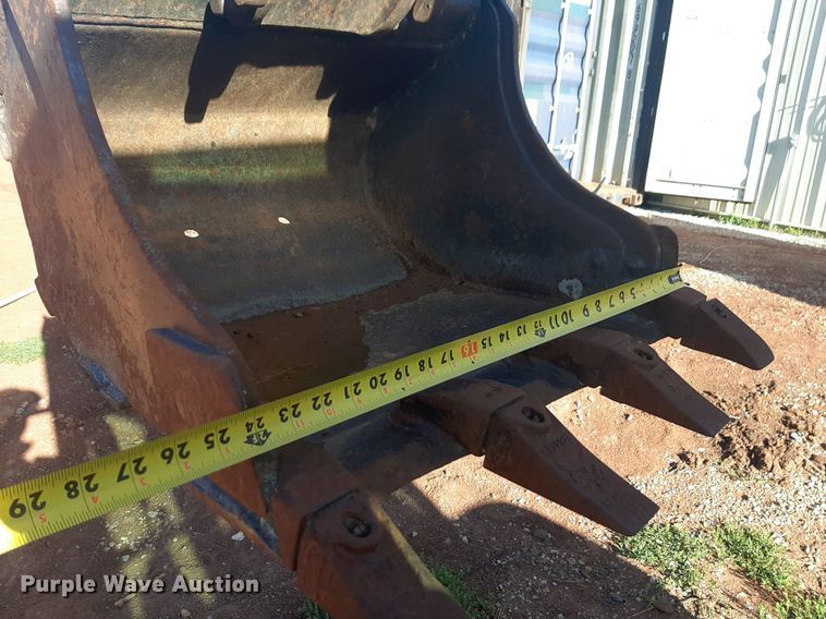 image for item DQ6999 2011 Bobcat E32 mini excavator