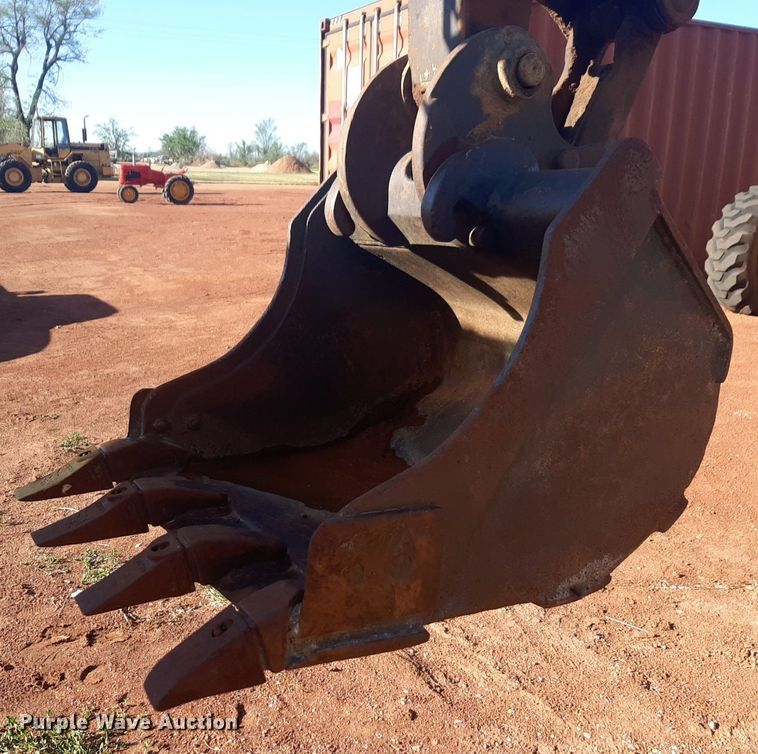 image for item DQ6999 2011 Bobcat E32 mini excavator