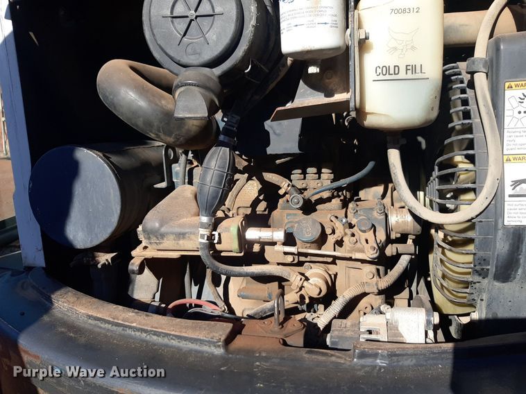 image for item DQ6999 2011 Bobcat E32 mini excavator