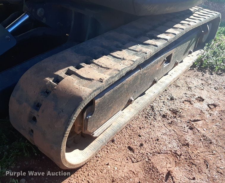 image for item DQ6999 2011 Bobcat E32 mini excavator