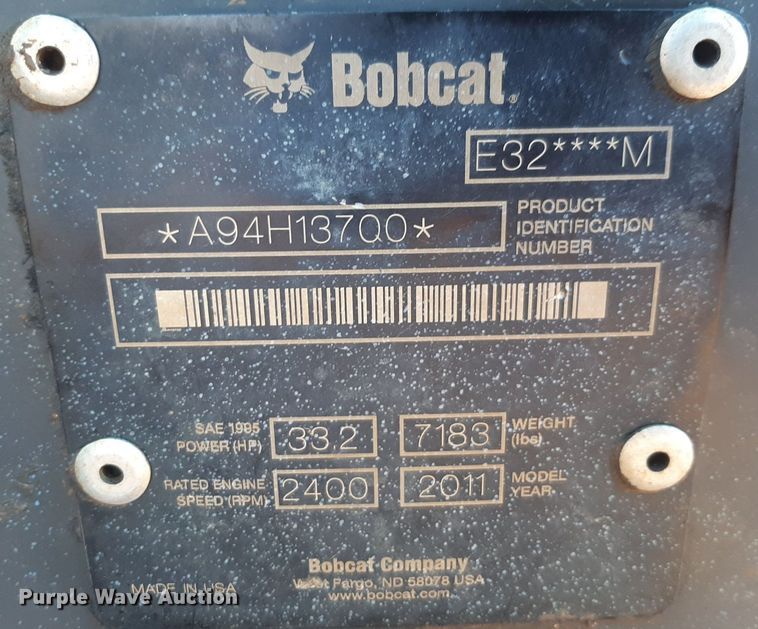 image for item DQ6999 2011 Bobcat E32 mini excavator