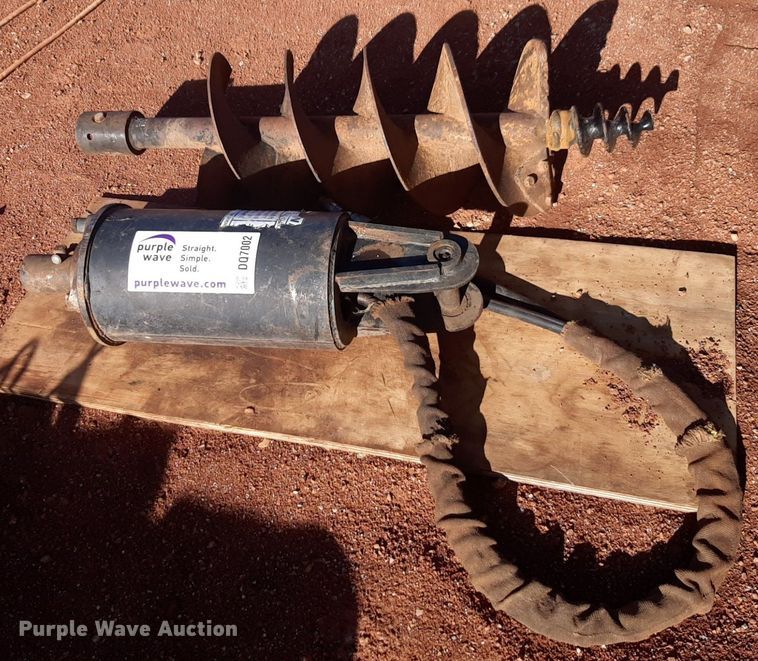 image for item DQ7002 Skid steer auger