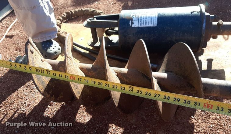 image for item DQ7002 Skid steer auger