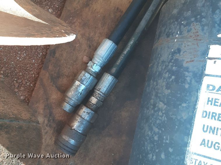 image for item DQ7002 Skid steer auger