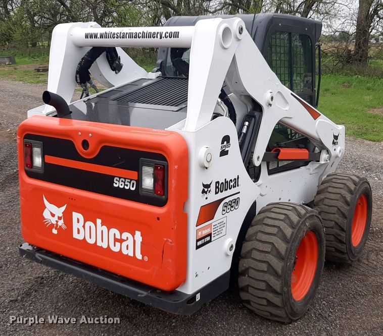 image for item DQ7015 2019 Bobcat S650 skid steer loader