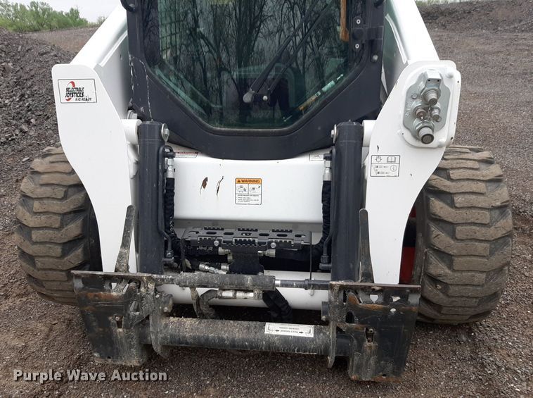 image for item DQ7015 2019 Bobcat S650 skid steer loader
