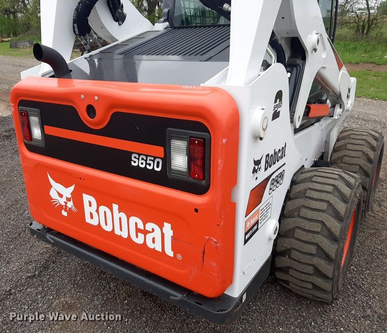 image for item DQ7015 2019 Bobcat S650 skid steer loader