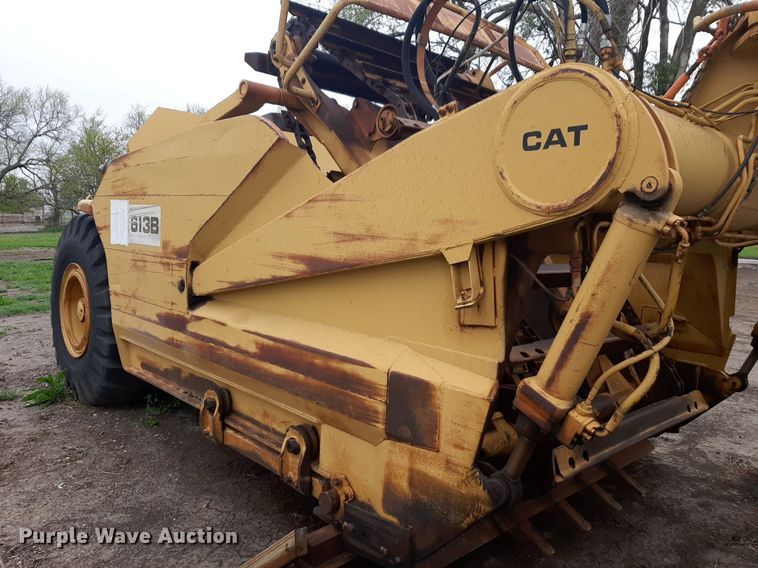 image for item DQ7021 1977 Caterpillar 613B elevating scraper