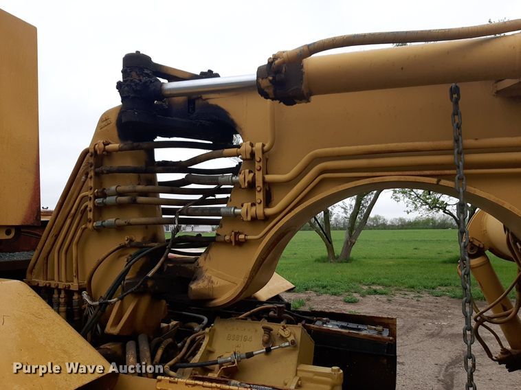 image for item DQ7021 1977 Caterpillar 613B elevating scraper