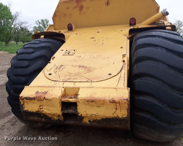 image for item DQ7021 1977 Caterpillar 613B elevating scraper