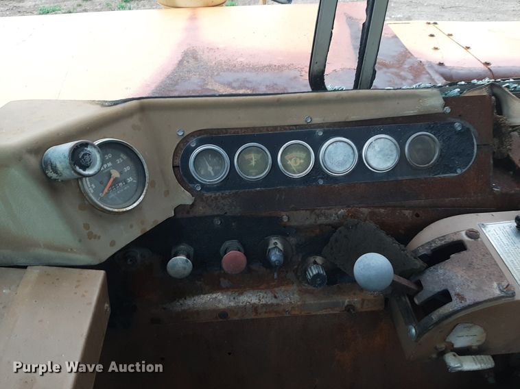 image for item DQ7021 1977 Caterpillar 613B elevating scraper