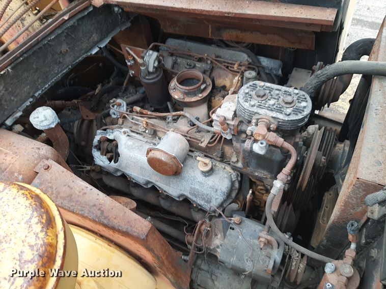 image for item DQ7021 1977 Caterpillar 613B elevating scraper