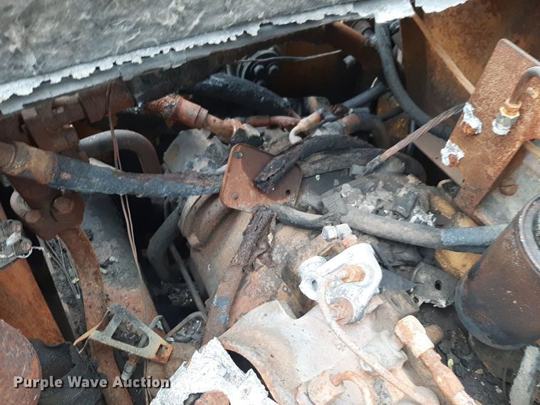 image for item DQ7021 1977 Caterpillar 613B elevating scraper