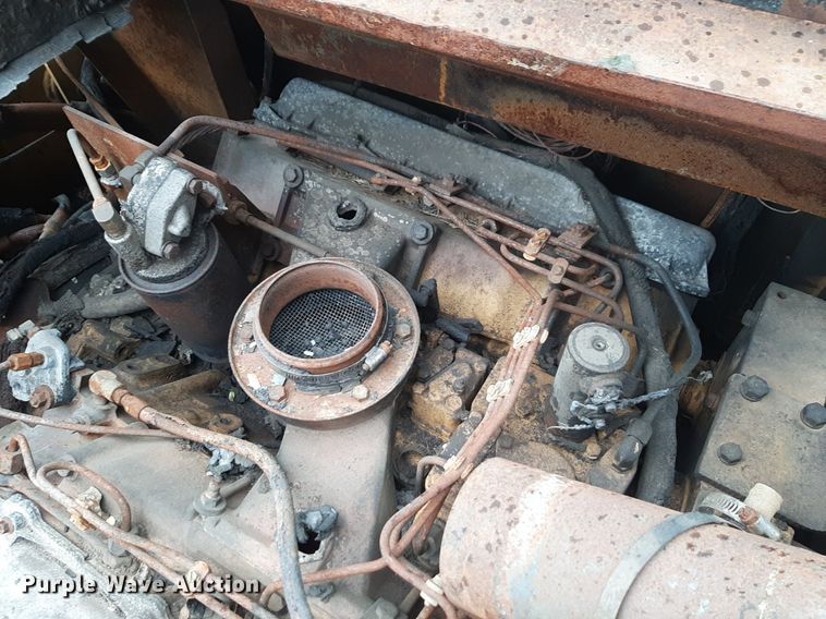 image for item DQ7021 1977 Caterpillar 613B elevating scraper