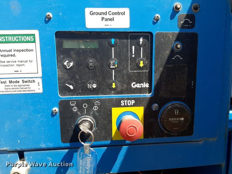 image for item DQ7028 2013 Genie GS-4390 RT scissor lift