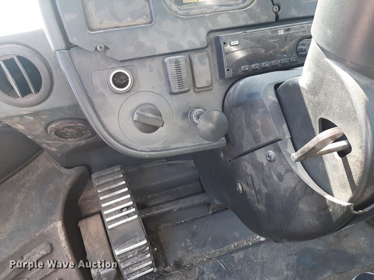 image for item DQ7030 2010 Caterpillar 980H wheel loader