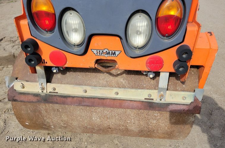 image for item DR4283 2015 Hamm HD10CVV double drum vibratory roller
