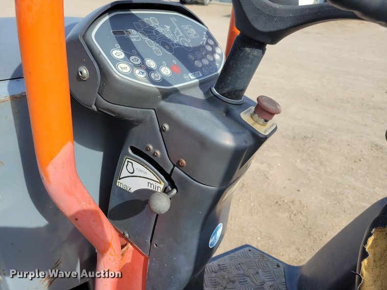 image for item DR4283 2015 Hamm HD10CVV double drum vibratory roller