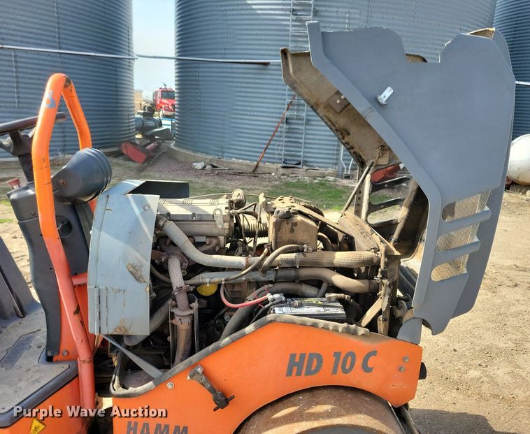 image for item DR4283 2015 Hamm HD10CVV double drum vibratory roller