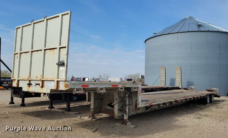 image for item DR4284 1995 Fontaine drop deck equipment trailer