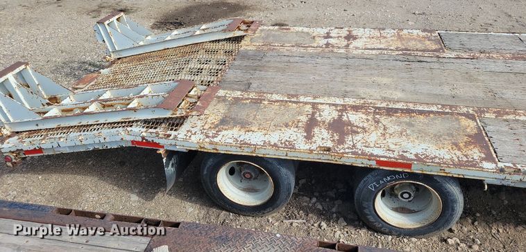 image for item DR4284 1995 Fontaine drop deck equipment trailer