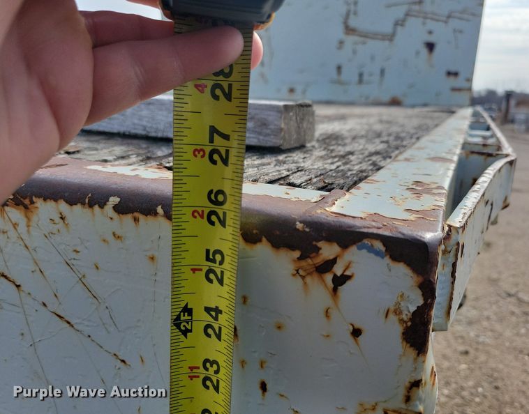 image for item DR4284 1995 Fontaine drop deck equipment trailer