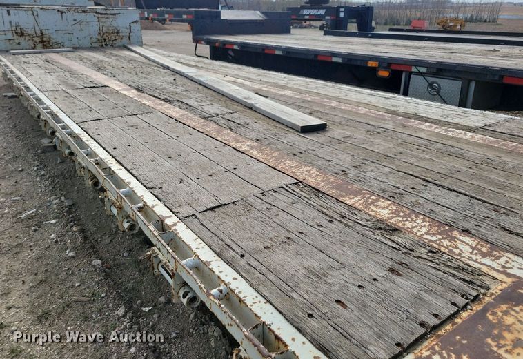 image for item DR4284 1995 Fontaine drop deck equipment trailer