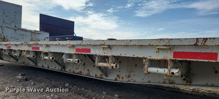 image for item DR4284 1995 Fontaine drop deck equipment trailer