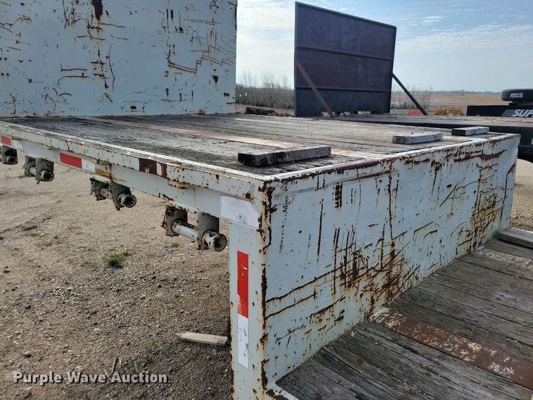 image for item DR4284 1995 Fontaine drop deck equipment trailer