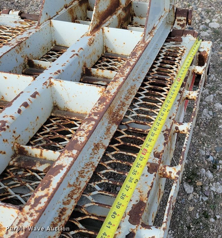 image for item DR4284 1995 Fontaine drop deck equipment trailer