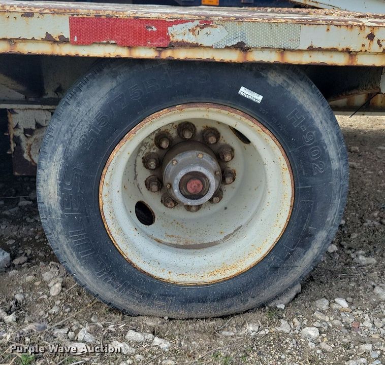 image for item DR4284 1995 Fontaine drop deck equipment trailer