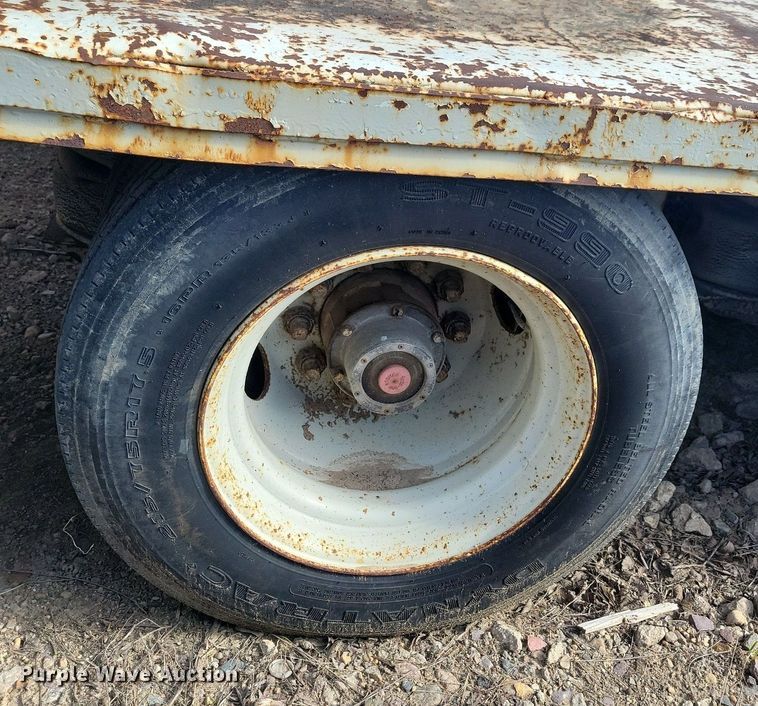 image for item DR4284 1995 Fontaine drop deck equipment trailer