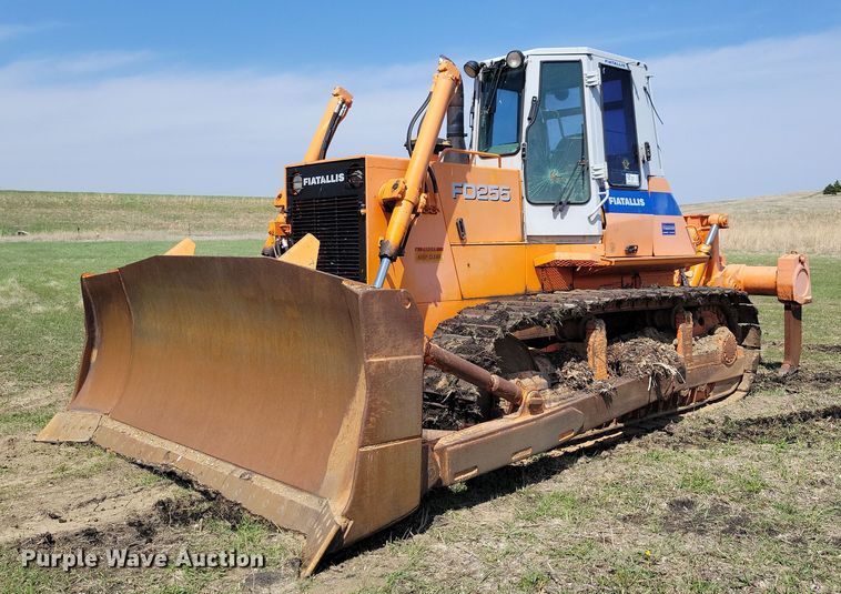 image for item DR4286 1997 Fiat-Allis FD255-1T dozer