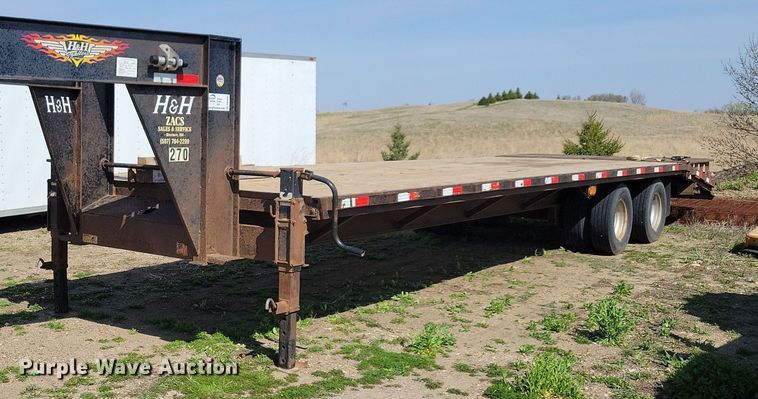 image for item DR4287 2017 H & H FD306 equipment trailer