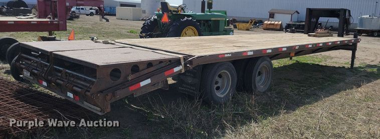 image for item DR4287 2017 H & H FD306 equipment trailer