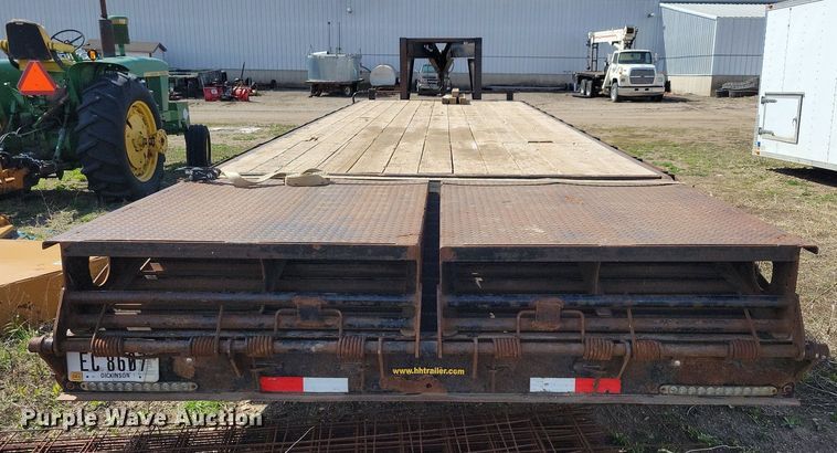 image for item DR4287 2017 H & H FD306 equipment trailer