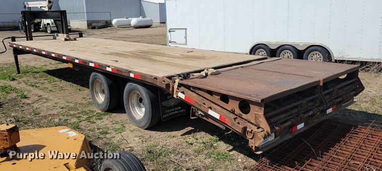 image for item DR4287 2017 H & H FD306 equipment trailer