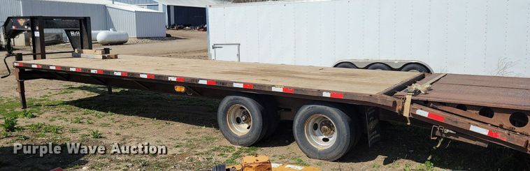 image for item DR4287 2017 H & H FD306 equipment trailer