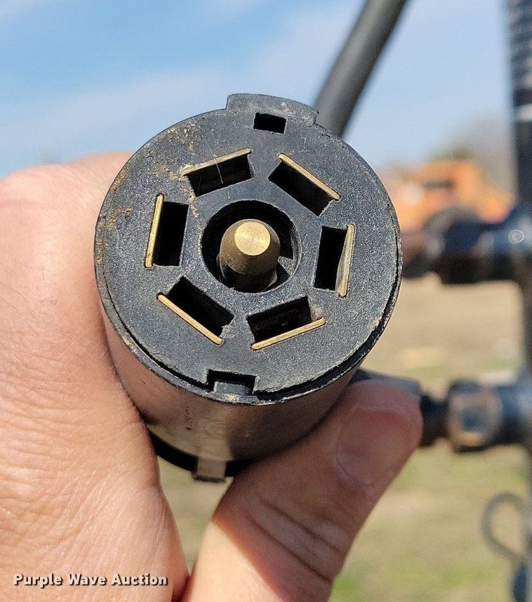 image for item DR4287 2017 H & H FD306 equipment trailer