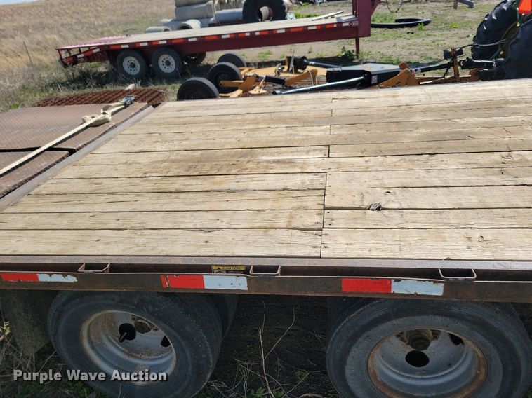 image for item DR4287 2017 H & H FD306 equipment trailer