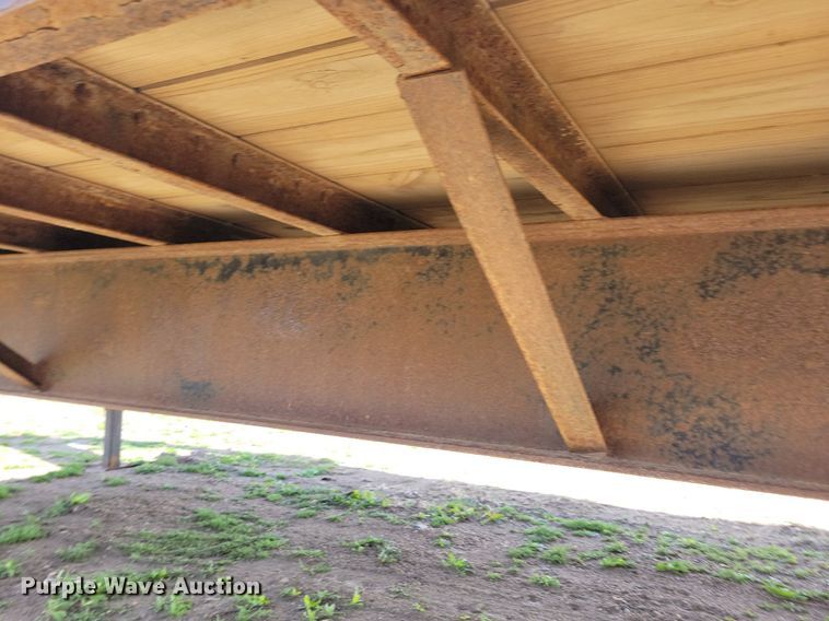 image for item DR4287 2017 H & H FD306 equipment trailer