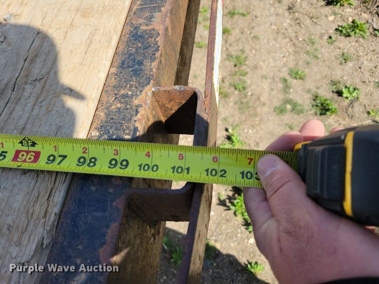 image for item DR4287 2017 H & H FD306 equipment trailer