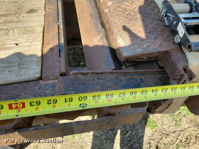 image for item DR4287 2017 H & H FD306 equipment trailer